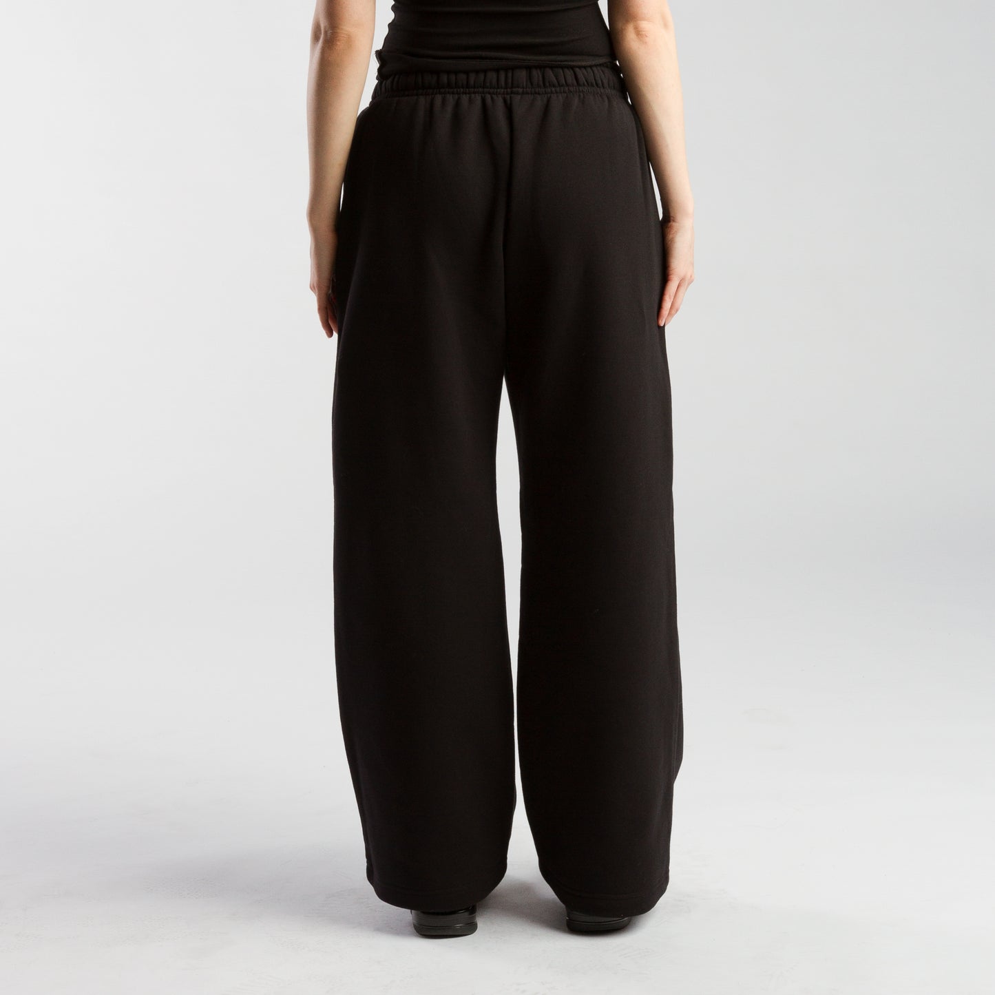 Colossal V2 pants black