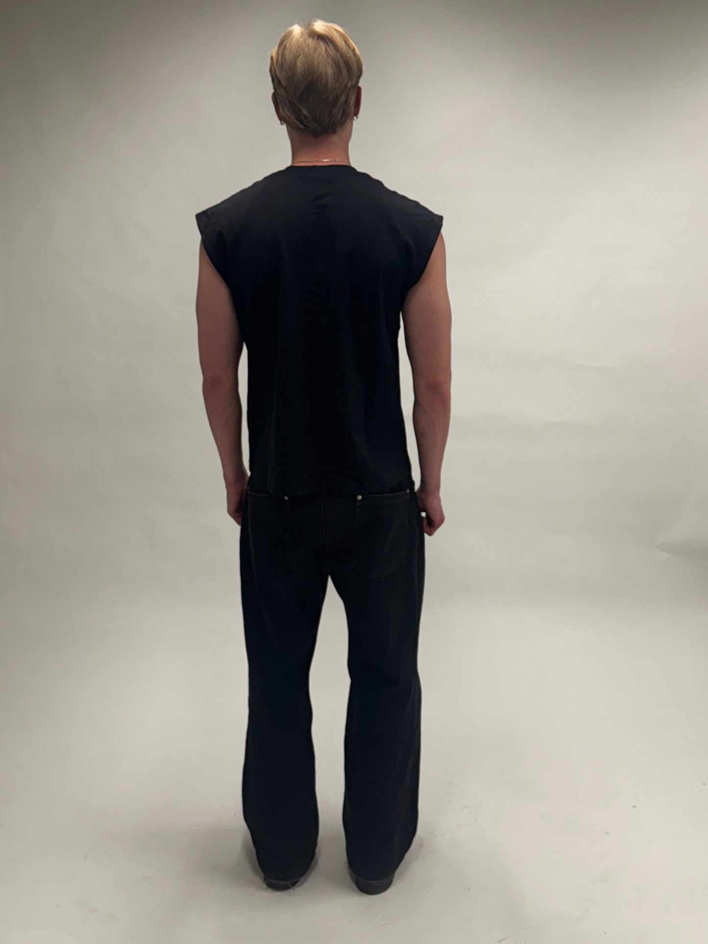 Chrome star Sleeveles Tee